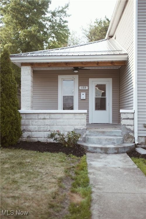 133 1st Street W, Strasburg, OH, 44680 | Card Image