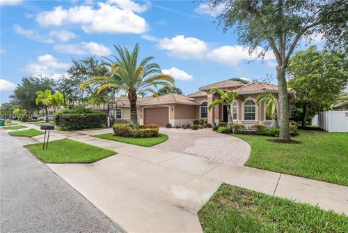 8346 Sw 51st St, Cooper City, FL, 33328-4317 | Card Image