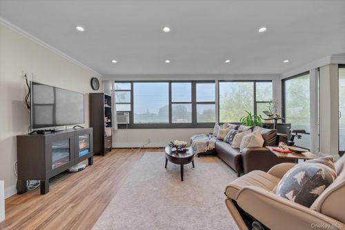 7d-10 162nd St, Beechhurst, NY, 11357 | Card Image