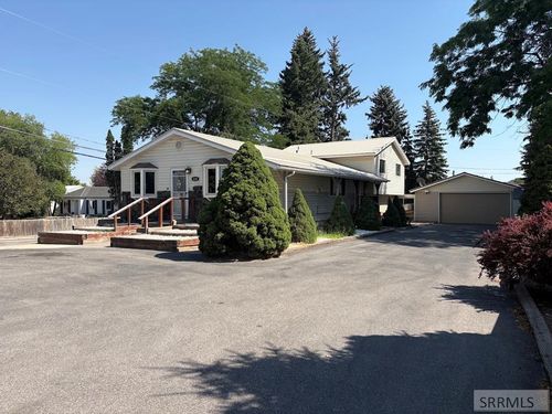 880 1st Street, Idaho Falls, ID, 83401 | Card Image