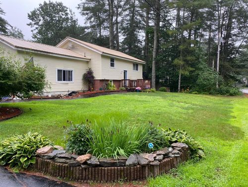 10 Pine Lane, Raymond, ME, 04071 | Card Image