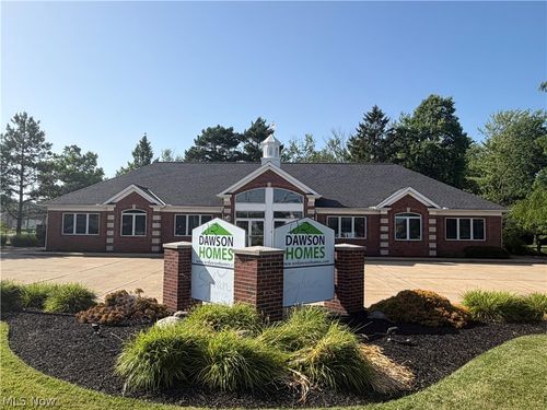 6273 Center St, Mentor, OH, 44060-8609 | Card Image