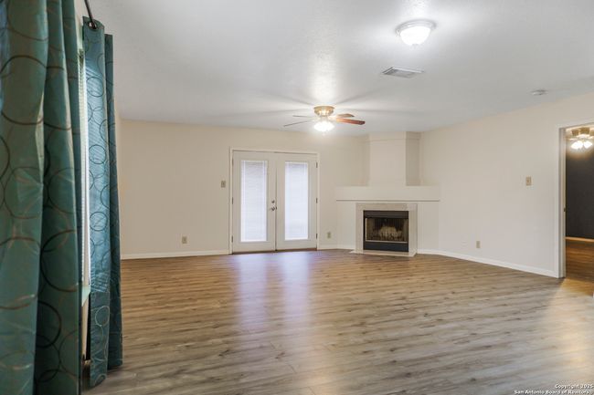 12012 Brent Ter, House other with 3 bedrooms, 2 bathrooms and null parking in Live Oak TX | Image 8