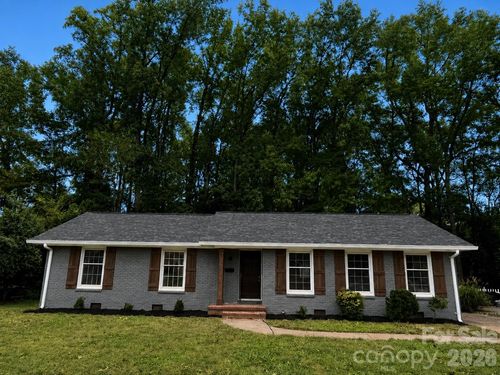 5731 Brookhaven Rd, Charlotte, NC, 28210-3807 | Card Image
