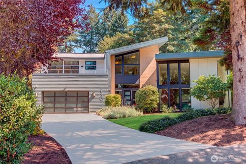 7560 86th Ave Se, Mercer Island, WA, 98040-5741 | Card Image