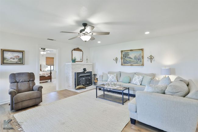 817 State Highway 153, House other with 4 bedrooms, 3 bathrooms and null parking in Wingate TX | Image 5