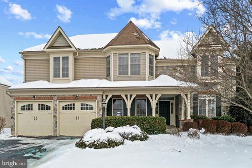 112 Louisa Beall Ln, CHARLES TOWN, WV, 25414-4917 | Card Image