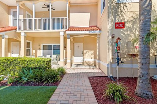 201-21041 Sunpoint Way, LUTZ, FL, 33558-5172 | Card Image