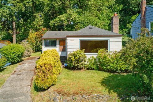 10022 8th Ave Ne, Seattle, WA, 98125-7406 | Card Image