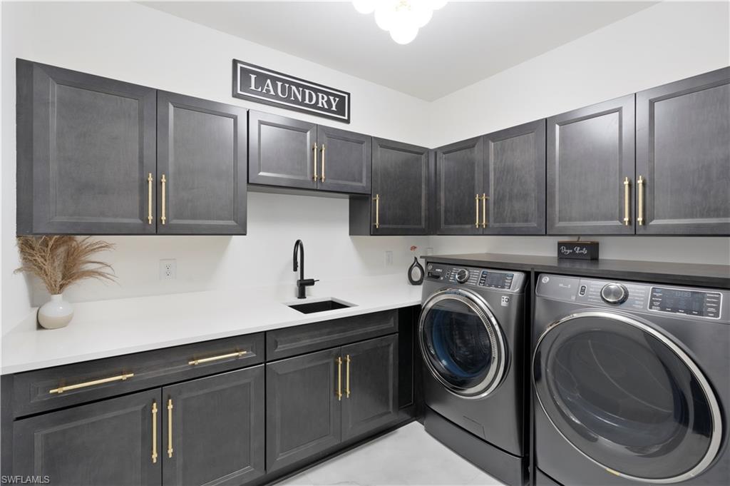 Residential in CAPE CORAL 3