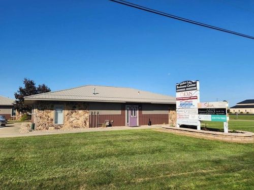 1604 Walker Lake Rd, Ontario, OH, 44906-1449 | Card Image