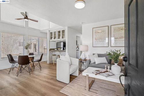 apt-2-27796 Vasona Ct, Hayward, CA, 94544-5274 | Card Image