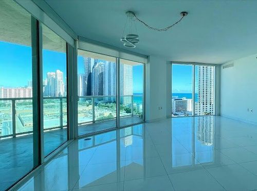 21701-200 Sunny Isles Blvd, Sunny Isles Beach, FL, 33160-4398 | Card Image