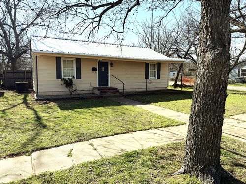 1211 W 12th St, Cisco, TX, 76437-3607 | Card Image
