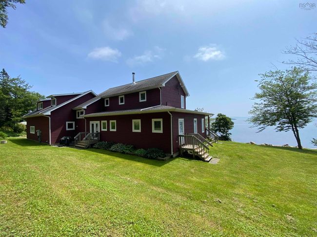 5276 Marble Mountain Rd, House other with 3 bedrooms, 3 bathrooms and 3 parking in Marble Mountain NS | Image 32