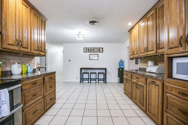 104 Largent Ave, House other with 4 bedrooms, 2 bathrooms and 2 parking in Ballinger TX | Image 17