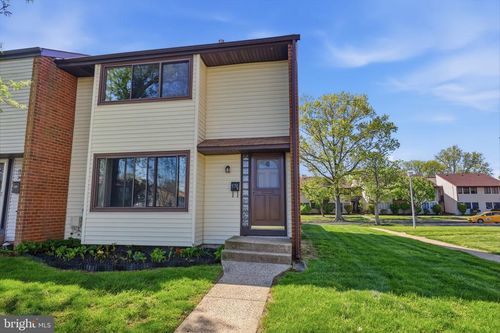 370 Bolton Rd, East Windsor, NJ, 08520-5535 | Card Image