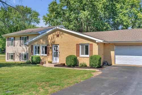 208 W Stevenson St, Morocco, IN, 47963 | Card Image