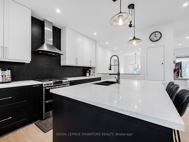 22 Yorkleigh Ave, House other with 6 bedrooms, 4 bathrooms and 4 parking in Etobicoke ON | Image 21