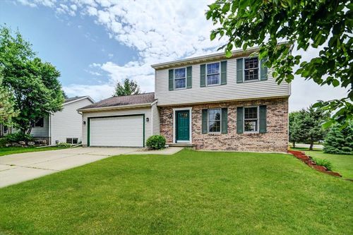 130 W Windsor Ave, Cottage Grove, WI, 53527-9176 | Card Image