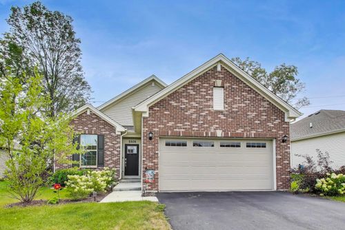 1101 Black Cherry Dr, Crystal Lake, IL, 60012-3816 | Card Image