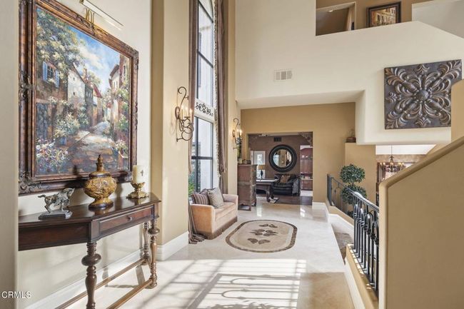 11-web-or-mls-UpmarketMedia-317ElTua-15 | Image 10