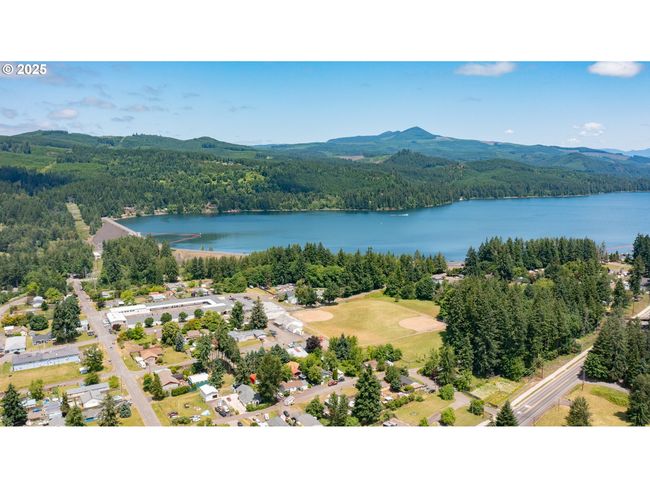 4901 Highway 20, Home with 0 bedrooms, 0 bathrooms and null parking in Sweet Home OR | Image 24