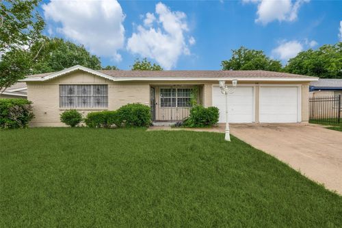 618 Cleardale Dr, Dallas, TX, 75232-4304 | Card Image