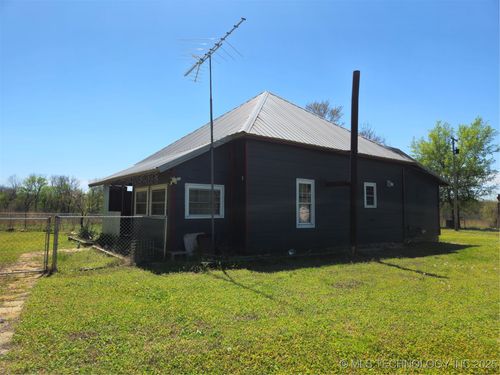 121 Rural Route 1, Delaware, OK, 74027 | Card Image