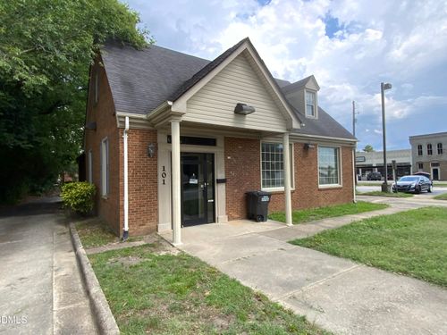 101 N 13th St, Erwin, NC, 28339-1722 | Card Image