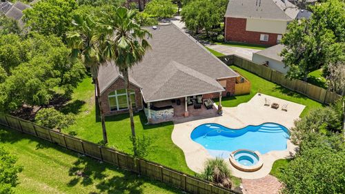 8902 Dakota Ct, Missouri City, TX, 77459-6922 | Card Image