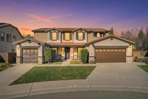 712 Mount Errigal Pl, Lincoln, CA, 95648-7622 | Card Image