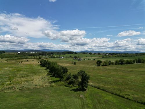 174 Burroughs Farm Road, Ferrisburgh, VT, 05456 | Card Image