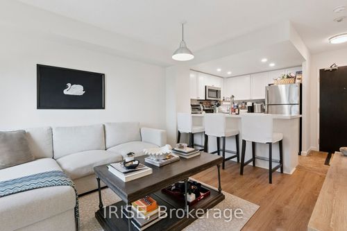 2211-8 Park Rd, Toronto, ON, M4W3S5 | Card Image