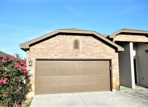 1033 Carolyn Cv, New Braunfels, TX, 78130-4151 | Card Image