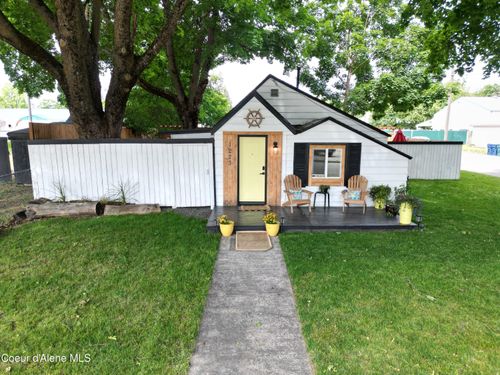 1223 N 1st St, Coeur D Alene, ID, 83814-3202 | Card Image