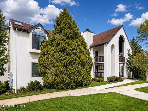 1009-20 Tower Hill Dr, Red Bank, NJ, 07701-2403 | Card Image