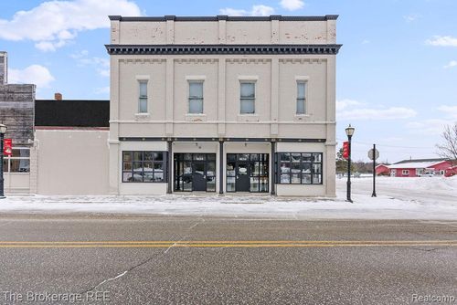 4654 Water St, Columbiaville, MI, 48421-9162 | Card Image