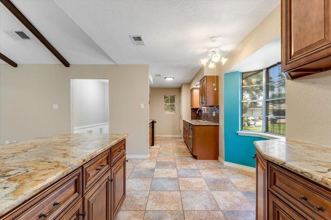 5003 Camden Ln, House other with 3 bedrooms, 2 bathrooms and 2 parking in Pearland TX | Image 11