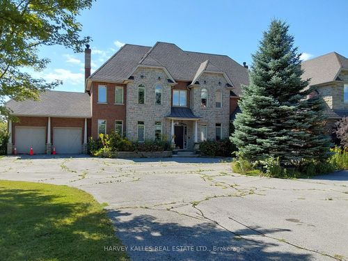 7472 Ashburn Rd, Whitby, ON, L1M1L4 | Card Image