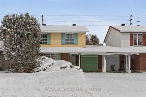 825 De Salaberry St, Gloucester, ON, K1J6Y5 | Card Image