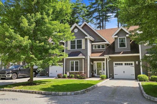 502 Braeburn Path, Matamoras, PA, 18336-2525 | Card Image
