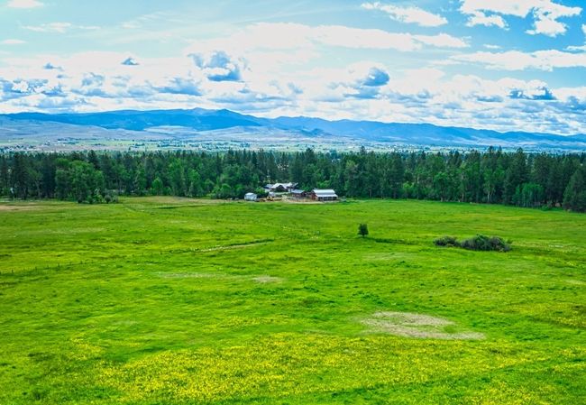 2291 Meridian Rd, House other with 5 bedrooms, 3 bathrooms and null parking in Victor MT | Image 14