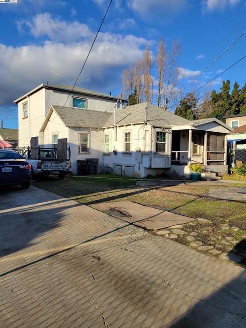 1233 87th Ave, Oakland, CA, 94621-1615 | Card Image