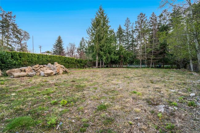 View from the back of the property towards Marina Way | Image 13