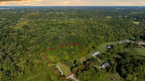 1090 Gunnell Pike, Georgetown, KY, 40324-9559 | Card Image