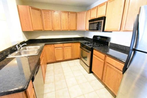 unit-303-8255 Skokie Blvd, Skokie, IL, 60077-2582 | Card Image