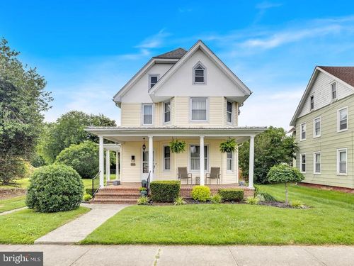 207 Commerce St, HARRINGTON, DE, 19952-1017 | Card Image