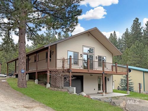 424 Hartley Rd, Cascade, ID, 83611-5514 | Card Image