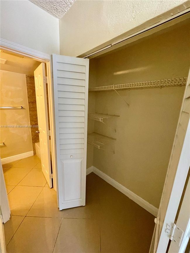 APT-3 - 251 Se 6 Th Ave, Condo with 1 bedrooms, 2 bathrooms and null parking in Pompano Beach FL | Image 20